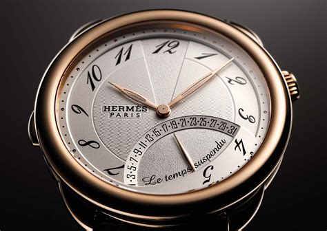 le temps suspendu hermes|montre arceau Hermes temps suspendu.